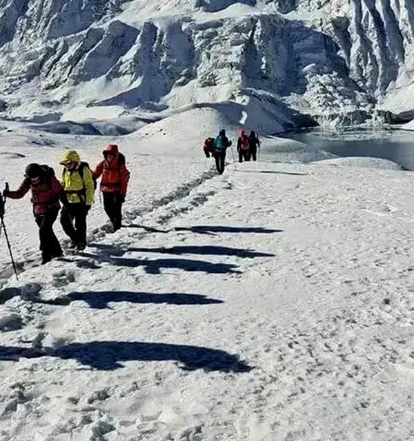 Goong toward Mesokanto pass